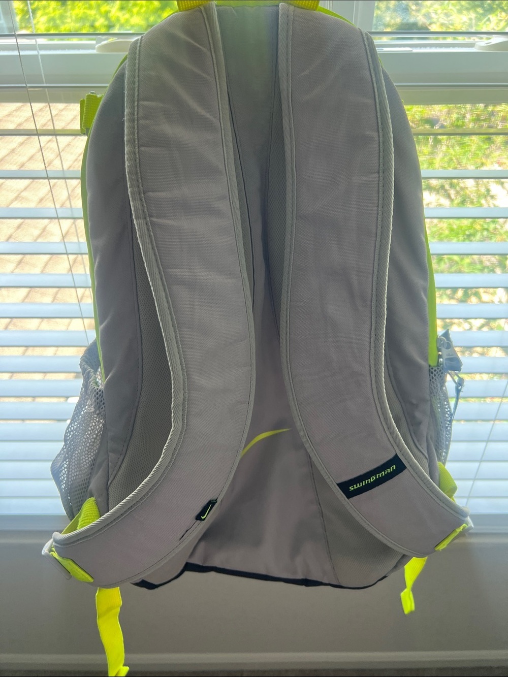 Nike Swingman Men’s Backpack in Neon Yellow and Light Gray (Baseball) - Picture 7 of 14